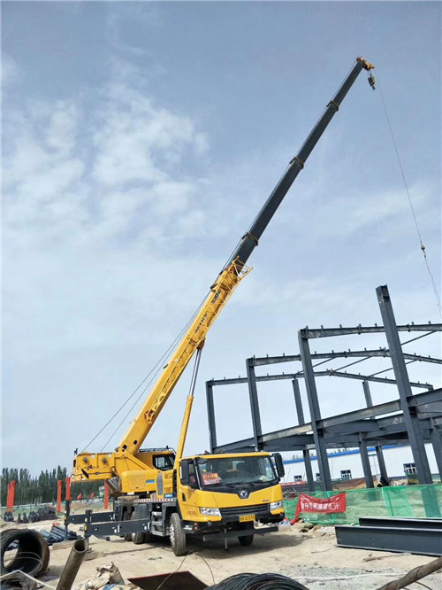东莞市超高层建筑钢结构吊装案例
